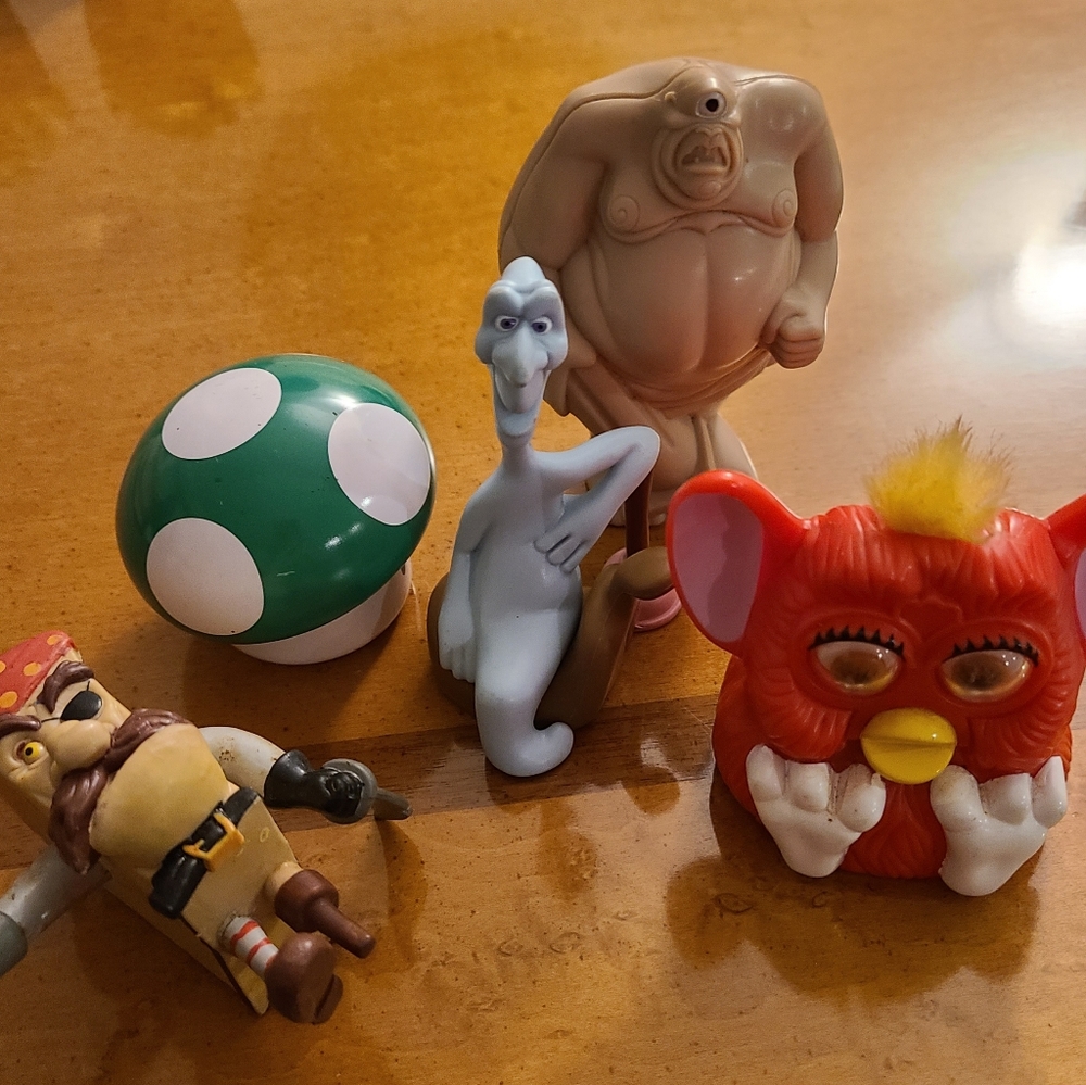 5 McDonald's Happy Meal Toys